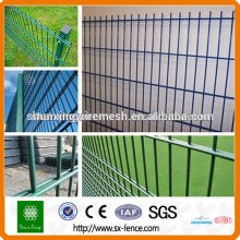 Alibaba China supplier welded black fence concrete fence molds for sale